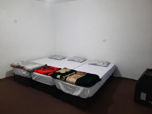 عکس خانه مسافر حاج علی