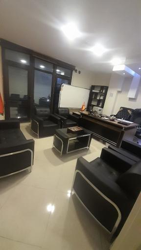 عکس مشاور املاک لوکیشن