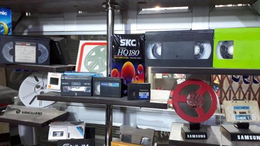 عکس تعمیر دوربین