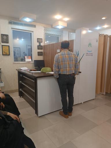 عکس طب سوزنی دکتر مشفقی و حسین وکیل صمد