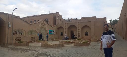 عکس بنای تاریخی خواجه خضر