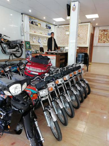 عکس فروشگاه دوچرخه و موتورسیکلت بادی زاده