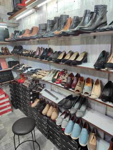 فروشگاه کیف کفش چرم کاریبو 