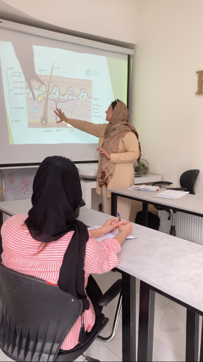 عکس فیشیال و پاکسازی پوست زهره