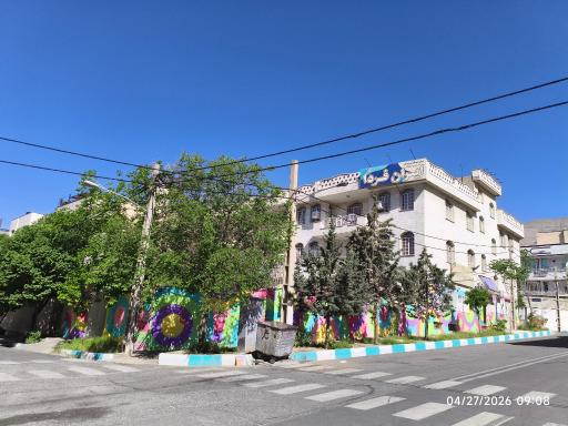 عکس دبستان دخترانه ایران فردا