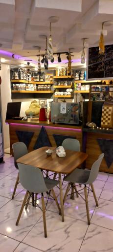 عکس کافه سناتور