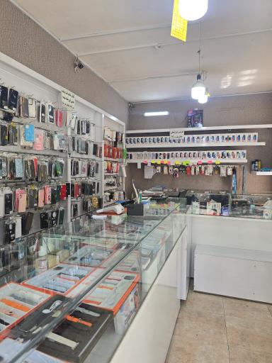 عکس موبایل و لوازم جانبی آوادیس