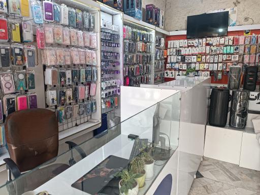 عکس موبایل یوتل