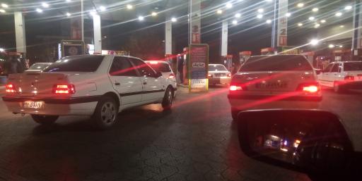 عکس پمپ بنزین خمینی شهر