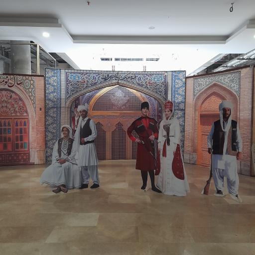 عکس مرکز خرید پدیده