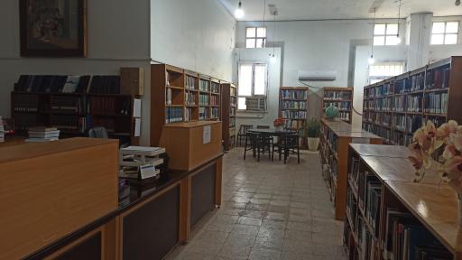 عکس کتابخانه دکتر سالاریه 