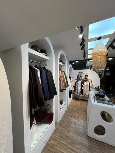 عکس بوتیک لوتکا شعبه لاهیجان