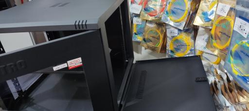 عکس رک سرور و شبکه