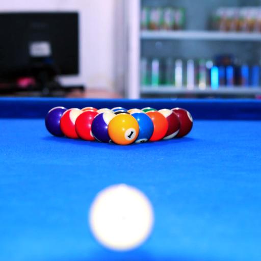 عکس باشگاه بیلیارد عصر طلایی بم 