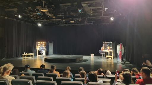 عکس تماشاخانه ملک