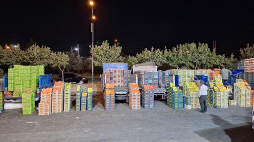 عکس بار فروشی حاج علی عباسی و پسران