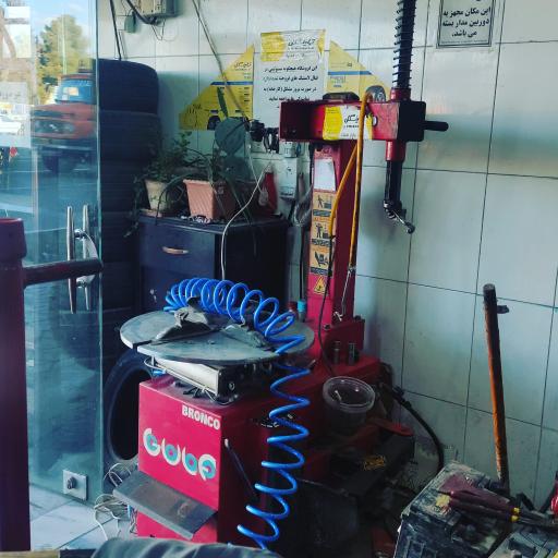 عکس لاستیک و باطری فرمول یک