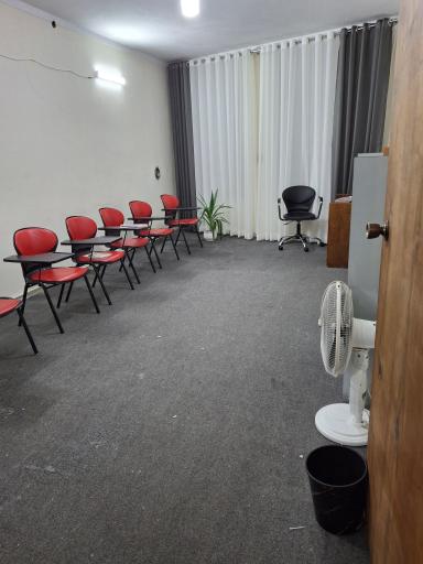 عکس آکادمی زبان نشر نوین