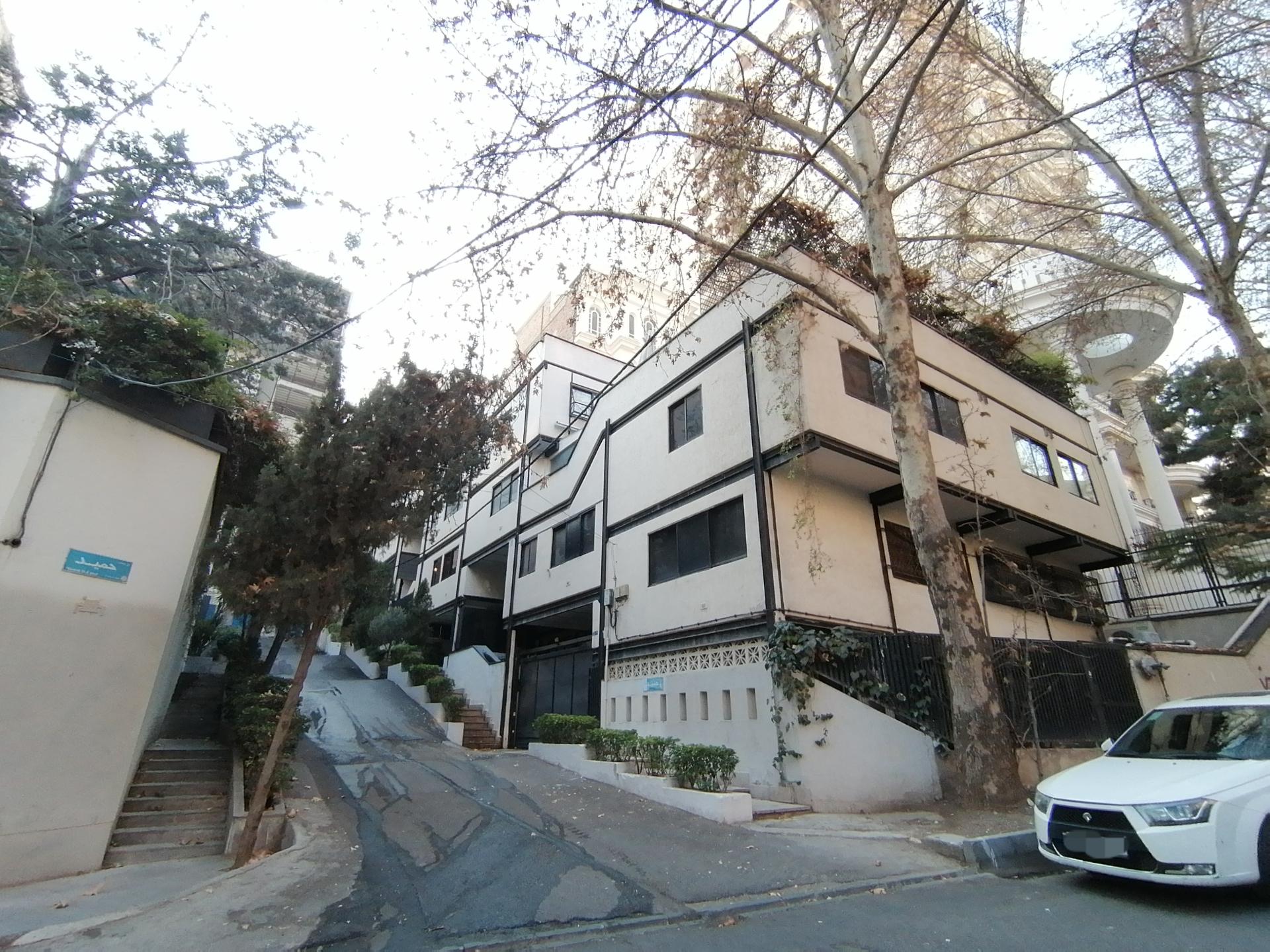 عکس گالری هنری ایوان