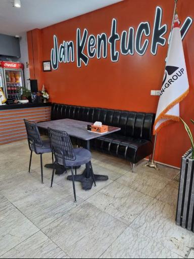 عکس جان کنتاکی