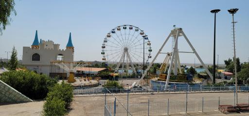 عکس شهربازی دریاچه