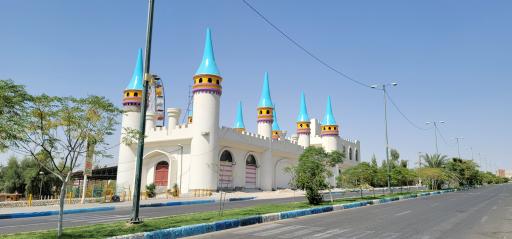 عکس شهربازی دریاچه