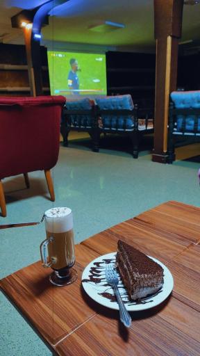 عکس کافه رستوران کوچه باغ درکه