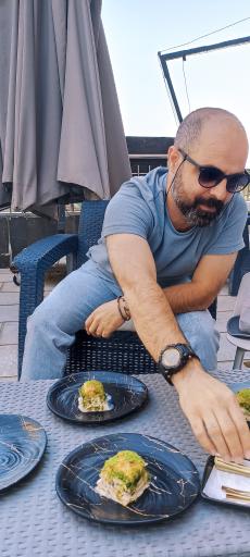 عکس کافه قنادی و باقلوا فرانک