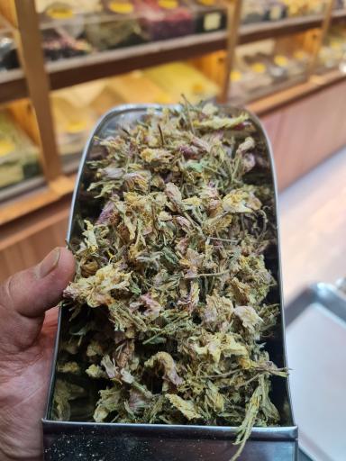 عکس عطاری لوتوس