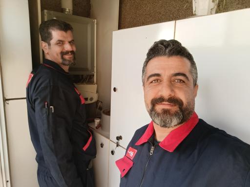 عکس خدمات فنی مهندسی زانا