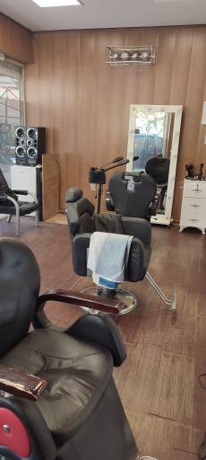 عکس آرایشگاه مردانه استار بوی