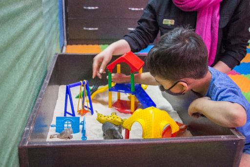 عکس کلینیک شنوایی سنجی، گفتاردرمانی و بازی درمانی پژواک