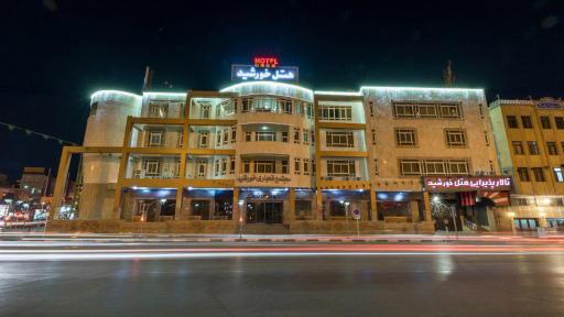 عکس هتل خورشید