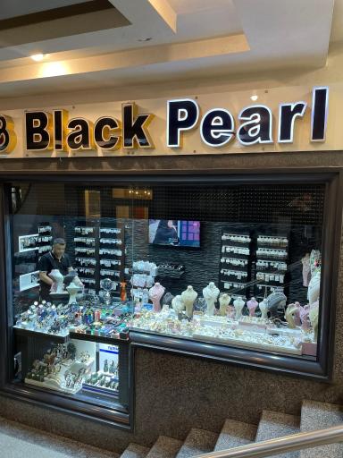 عکس گالری مروارید سیاه 