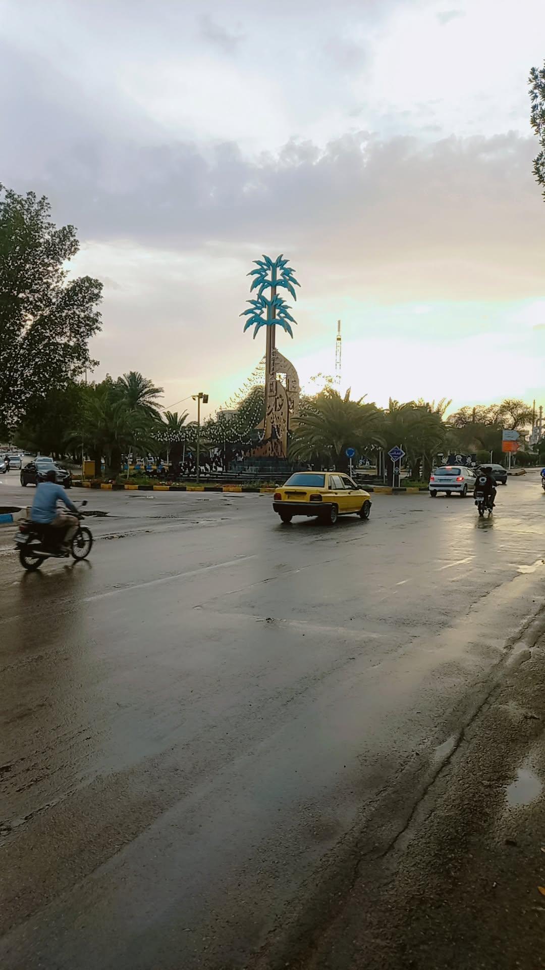 عکس میدان انقلاب