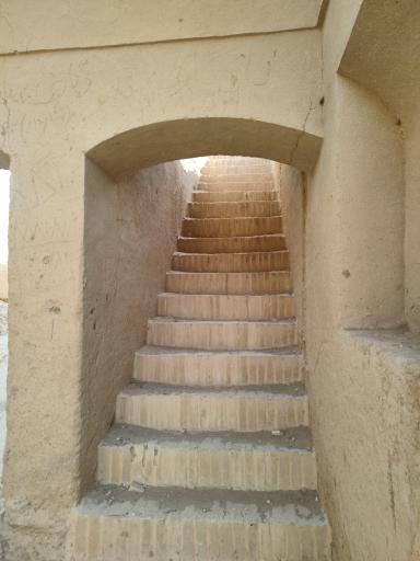 عکس کاروانسرای تاریخی گردفرامرز