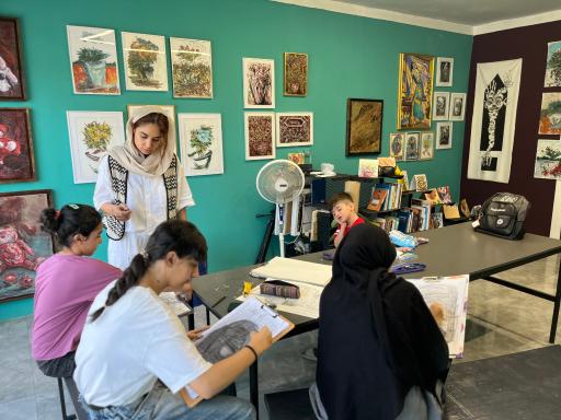 عکس آموزشگاه طراحی و نقاشی شاملو 