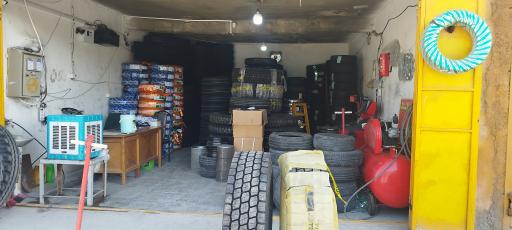 عکس فروشگاه لاستیک دایان