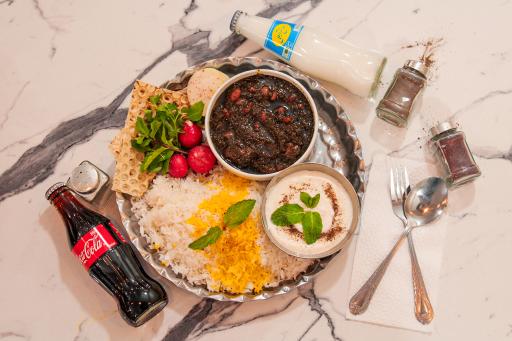 عکس رستوران پانیذ