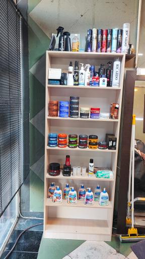 عکس آرایشگاه مردانه دیپلمات