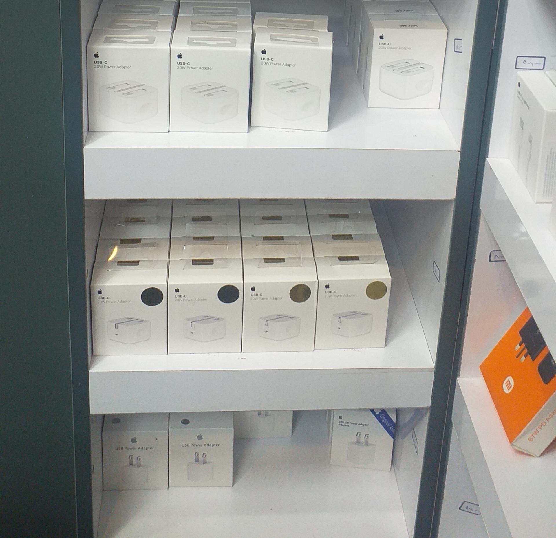 عکس فروشگاه موبایل  سروش کالا