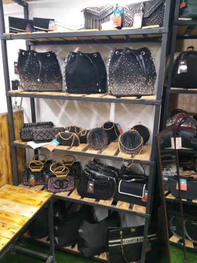 فروشگاه رزا کیف