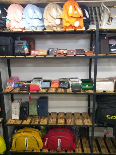 عکس فروشگاه رزا کیف