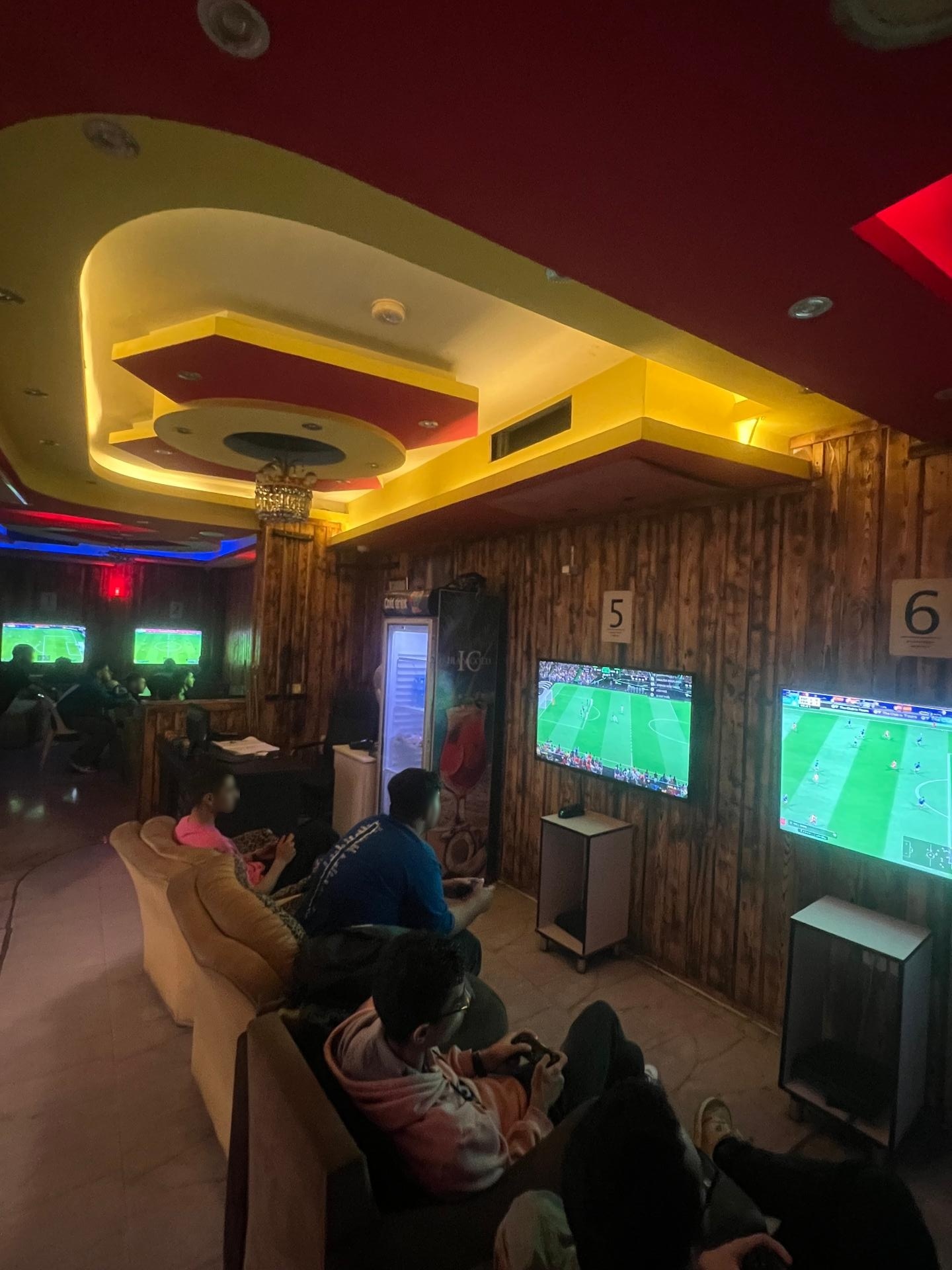 عکس گیمنت و بیلیارد پارادایس