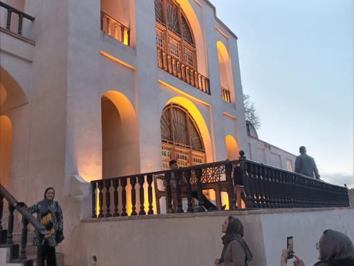 عکس سردر تاریخی باغ شاهزاده ماهان