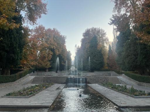 عکس سردر تاریخی باغ شاهزاده ماهان