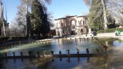 عکس سردر تاریخی باغ شاهزاده ماهان