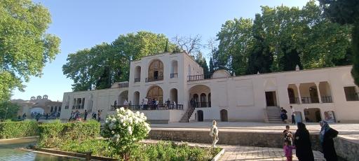 عکس سردر تاریخی باغ شاهزاده ماهان