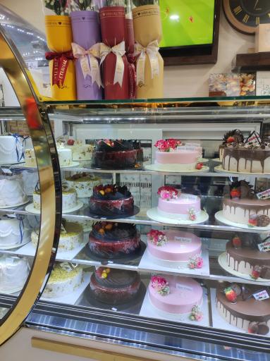 عکس شیرینی سرای تابان