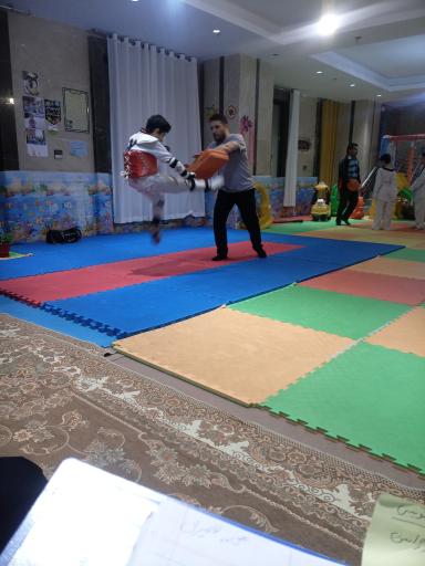 مجموعه آموزشی ورزشی مرواریدهای درخشان